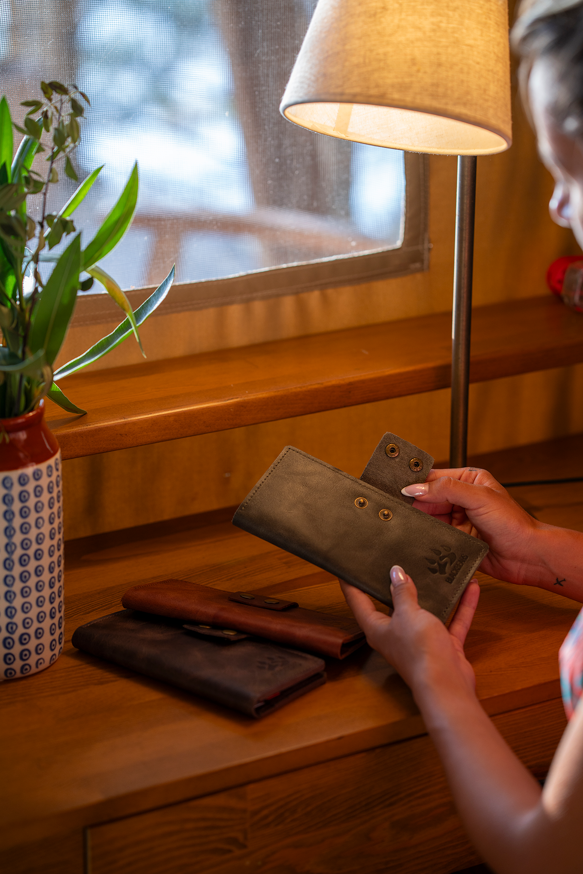 Black Bears Tiena Deri Haki Rengi Dikey Cüzdan