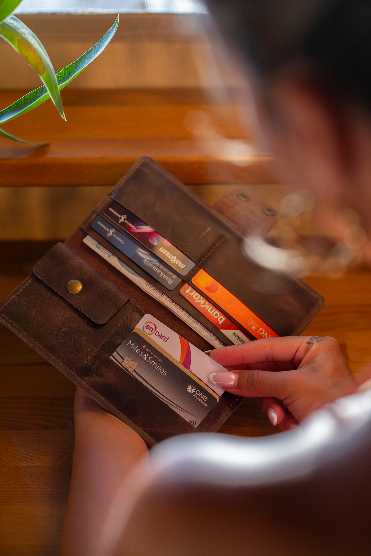 Black Bears Tiena Deri Haki Rengi Dikey Cüzdan