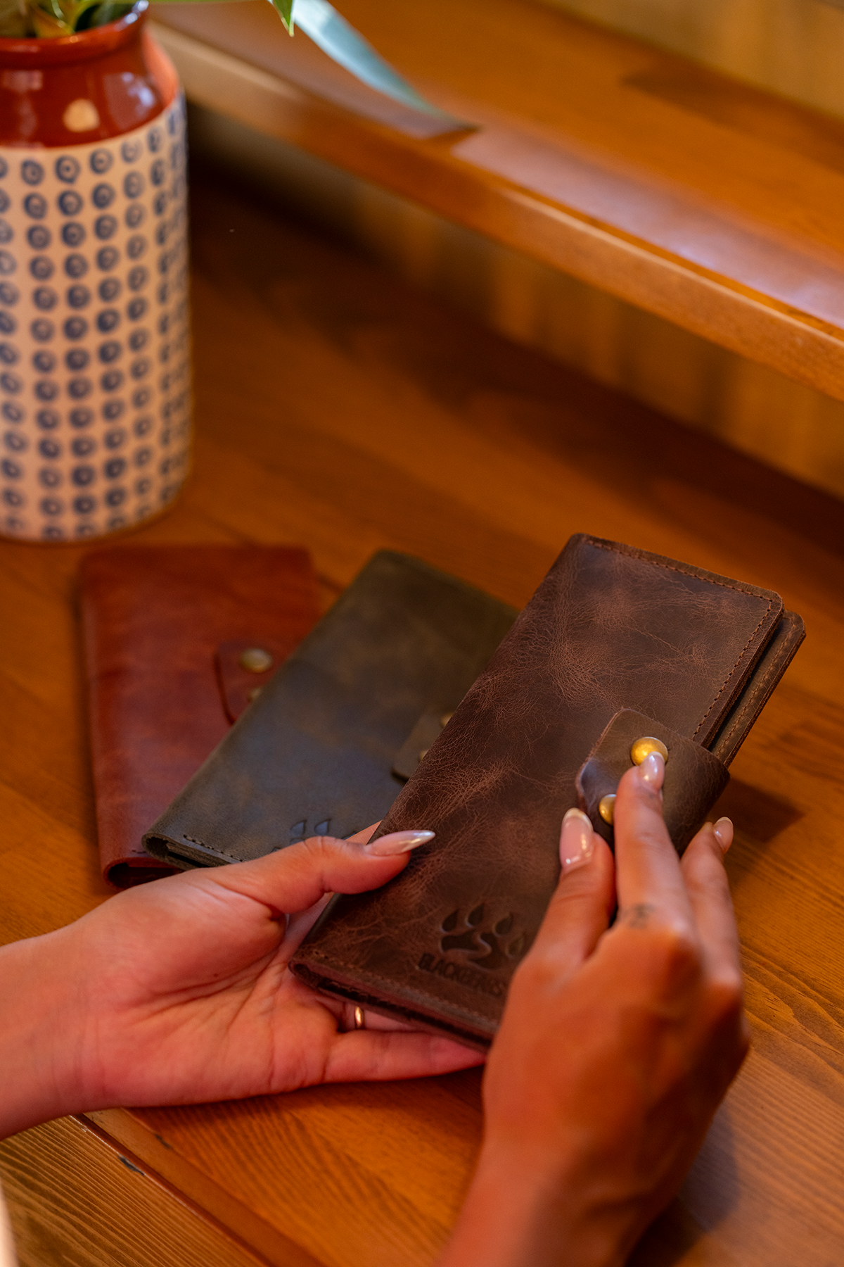 Black Bears Tiena Deri Haki Rengi Dikey Cüzdan