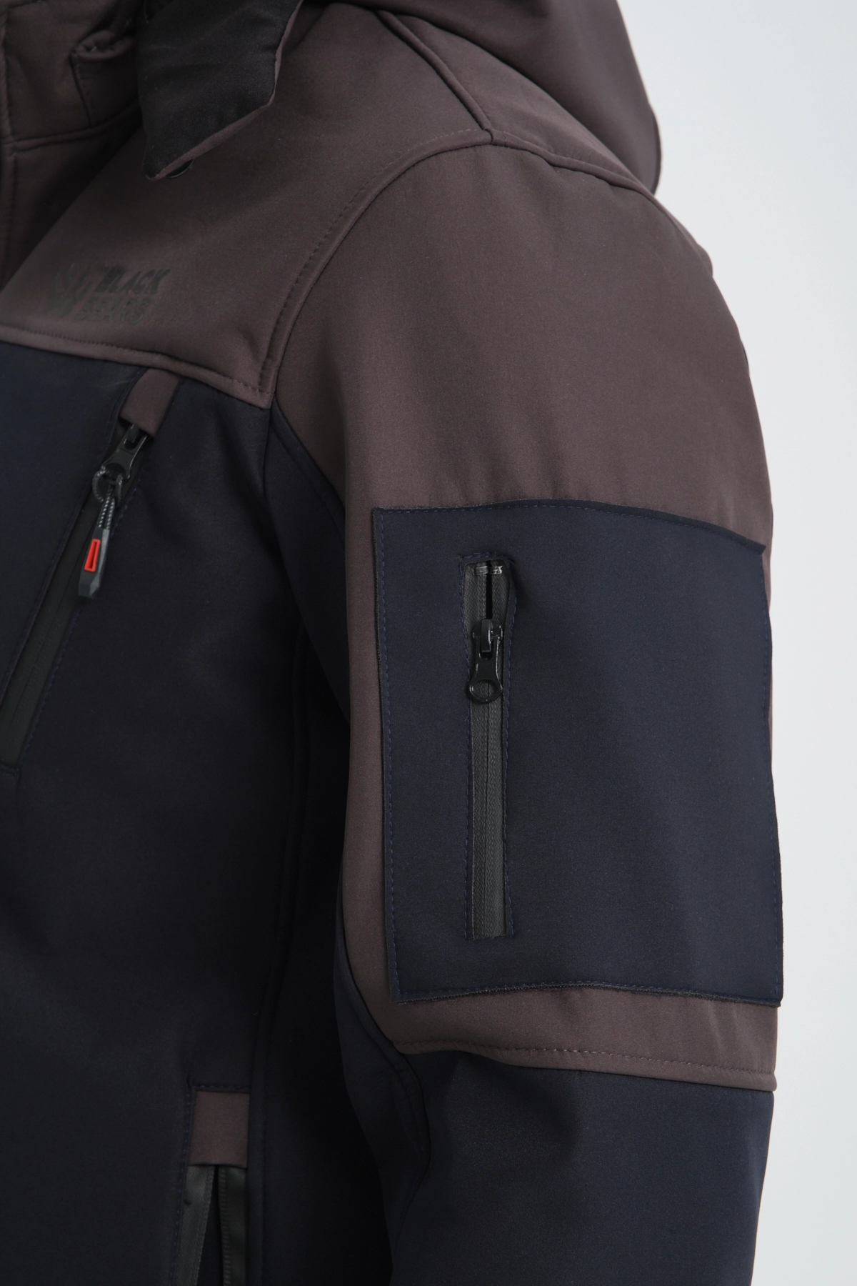 Minimal Baskı Erkek Softshell Mont Siyah